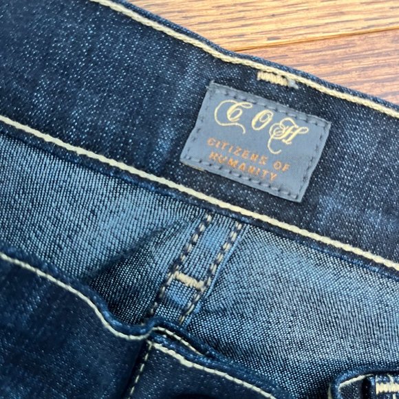 Citizens of Humanity Low Rise Boot Cut "Kelly" Dark Denim Size 29 - Picture 5 of 9